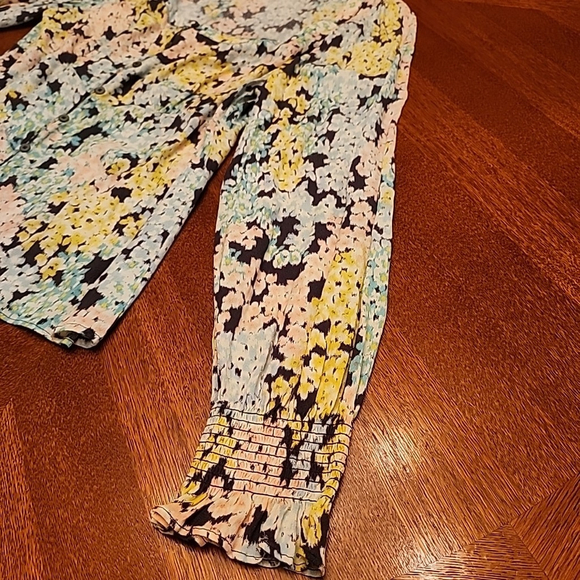 LOFT Womens Top Medium Floral Blouse Medium Pastel Long Sleeve Casual Preppy A1 - Picture 6 of 8